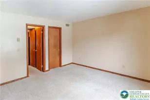 3560 Moravian Ct, Bethlehem Township, PA 18020 - Photo 17