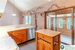 3560 Moravian Ct, Bethlehem Township, PA 18020 - Photo 13