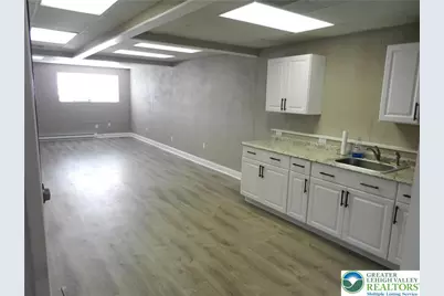 1613 W Washington Street #Second Floor West, Allentown, PA 18102 - Photo 3