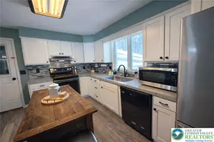 1060 Arbor Ln, Slatington, PA 18080 - Photo 13