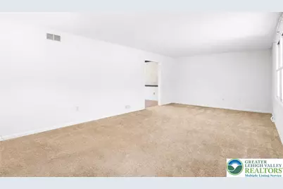 3901 Post Drive, Hanover Twp, PA 18017 - Photo 9