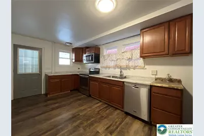 809 10th Street, Allentown, PA 18103 - Photo 3