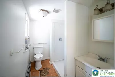 34 N Prospect Street, Phillipsburg, NJ 08865 - Photo 13