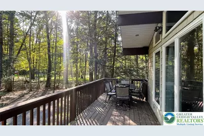 11 Hemlock Path, Penn Forrest, PA 18229 - Photo 3