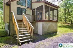 218 Blue Jay Ct, Lehman Twp, PA 18324 - Photo 3