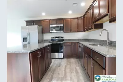 1549 Burkhardt Street #B, Hellertown, PA 18055 - Photo 7