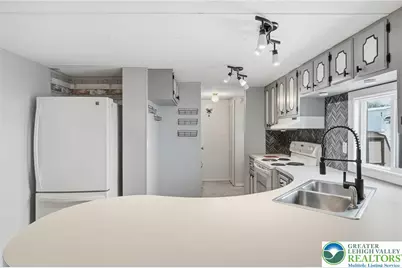 84 Linda Drive, Lehigh Township, PA 18088 - Photo 15