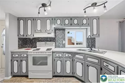 84 Linda Drive, Lehigh Township, PA 18088 - Photo 17