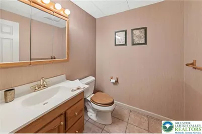 1895 Caryn Drive, Lower Saucon Township, PA 18055 - Photo 25