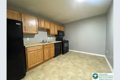 813 Cherokee Street #6, Fountain Hill, PA 18015 - Photo 3