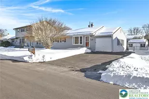 4340 Winfield Terrace, Easton, PA 18045 - Photo 5