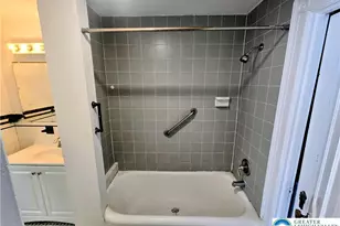 528 N 6th St, Allentown, PA 18102 - Photo 9