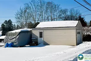 194 N 7th St, Lehighton Boro, PA 18235 - Photo 33