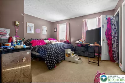 402 Donna Drive, Other, PA 17038 - Photo 7