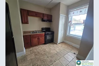 218 S 15th Street #12, Allentown, PA 18102 - Photo 3