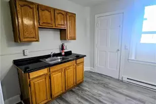 815 E 6th St, Bethlehem City, PA 18015 - Photo 5