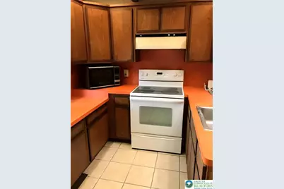 638 N 12th Street, Allentown, PA 18102 - Photo 9