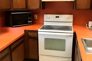 638 N 12th St, Allentown, PA 18102 - Photo 9