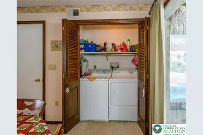 322 Walnut Drive, Lehigh Township, PA 18067 - Photo 21