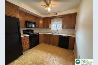 4501 Hedgerow Drive # 4, Lower Macungie, PA 18103 - Photo 5