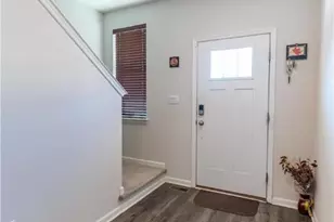 1031 Turnstone Dr, Upper Macungie Township, PA 18051 - Photo 3