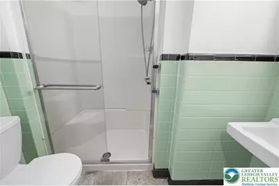 2336 2nd Street, Wilson Boro, PA 18042 - Photo 9