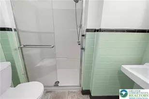 2336 2nd St, Wilson Boro, PA 18042 - Photo 9