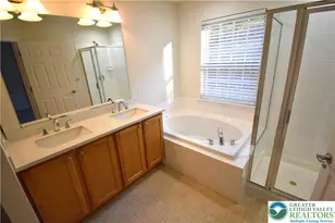 150 Knollwood Dr, Williams Township, PA 18042 - Photo 11