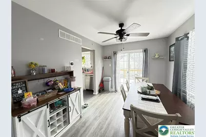 60 Lower Ridge View Circle, Middle Smithfield, PA 18356 - Photo 3