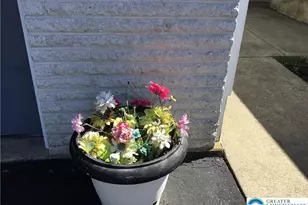 390 Fairview St, Emmaus Boro, PA 18049 - Photo 3