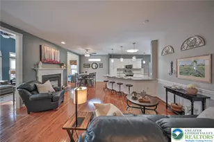 134 Glenmoor Cir S, Easton, PA 18045 - Photo 5