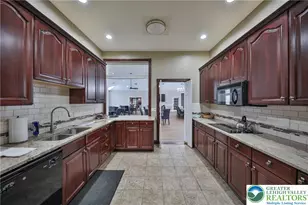 134 Glenmoor Cir S, Easton, PA 18045 - Photo 49