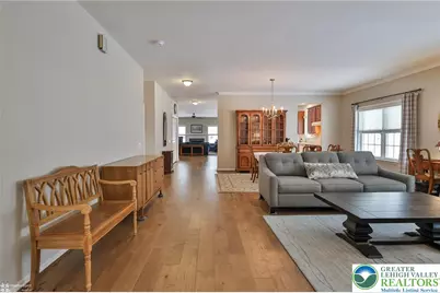 5444 Loyal Drive, Freemansburg, PA 18017 - Photo 9