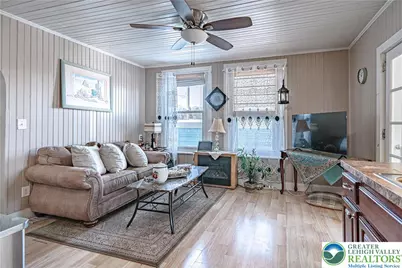 622 Scholl Avenue, Salisbury Township, PA 18015 - Photo 13