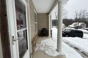 145 Kensington Dr, Lehman Twp, PA 18324 - Photo 3