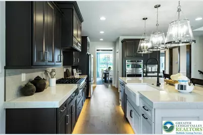 5401 Red Oak Drive, Upper Saucon Township, PA 18049 - Photo 11