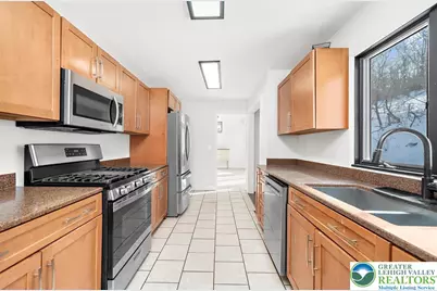 7112 Country Spring Road, Lowhill Twp, PA 18066 - Photo 15