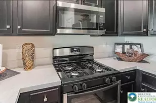 2160 S Poplar St, Allentown, PA 18103 - Photo 3