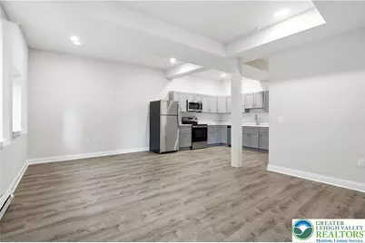 109 S Centre Street #3, Pottsville, PA 17901 - Photo 5