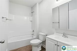 109 S Centre St, Pottsville, PA 17901 - Photo 5