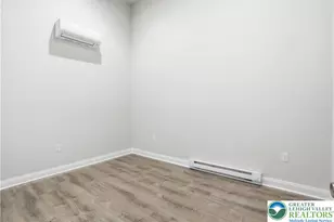 109 S Centre St, Pottsville, PA 17901 - Photo 9