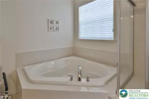 2064 Kingsview Rd, Lower Macungie Twp, PA 18062 - Photo 57