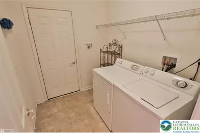 2064 Kingsview Road, Lower Macungie Township, PA 18062 - Photo 23