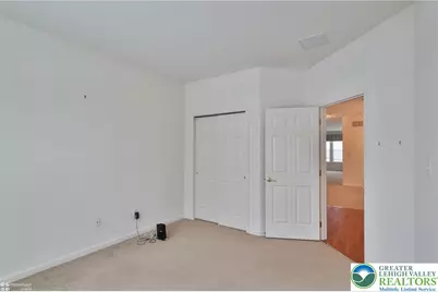 2064 Kingsview Road, Lower Macungie Township, PA 18062 - Photo 13