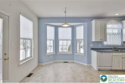 2064 Kingsview Road, Lower Macungie, PA 18062 - Photo 41