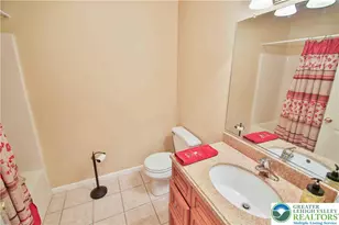 1357 N Cottonwood Rd, Lehigh Township, PA 18038 - Photo 19