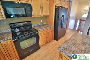 1357 N Cottonwood Rd, Lehigh Township, PA 18038 - Photo 17