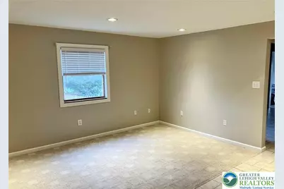 4033 W Grant Street #10, Washington Township, PA 18079 - Photo 3