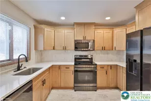 7718 Sweetwood Dr, Lower Macungie, PA 18062 - Photo 17