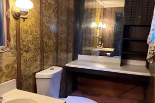 702 W Locker St, Nazareth Boro, PA 18064 - Photo 7